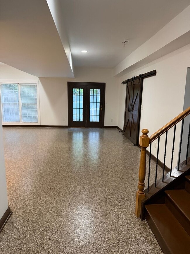 Foto del edificio - 5041 Woodland Bay Dr