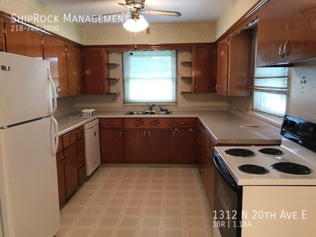 Foto del edificio - 1312 N 20th Ave E