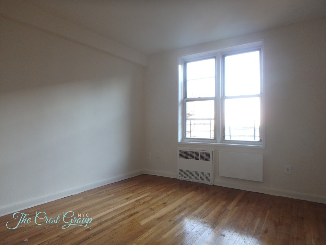 Primary Photo - 3250 70th St