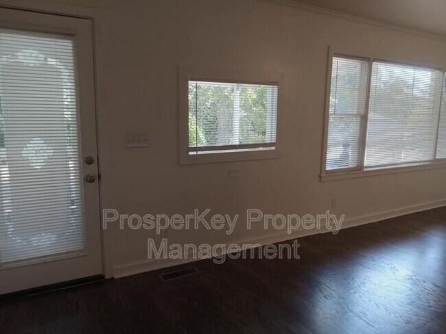 Foto del edificio - 1820 18th Ave