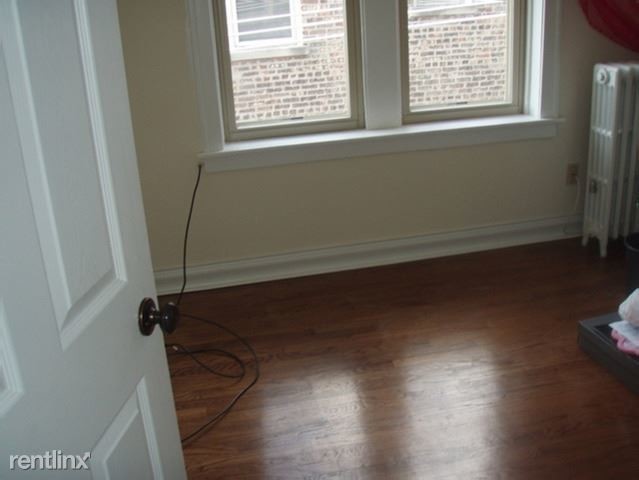 Building Photo - 4838 W Henderson St