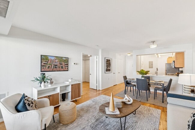 Foto del edificio - 2320 Wisconsin Ave NW