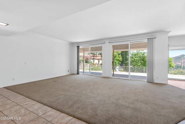 Building Photo - 32482 Saddle Mountain Dr