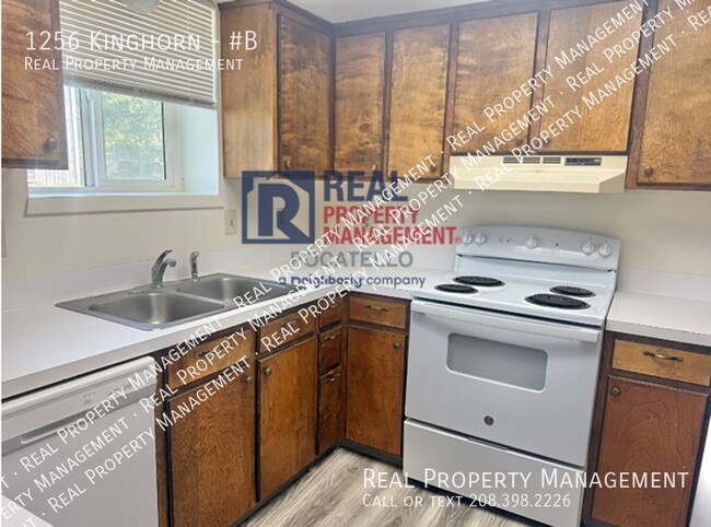 Building Photo - 1256 Kinghorn-#B