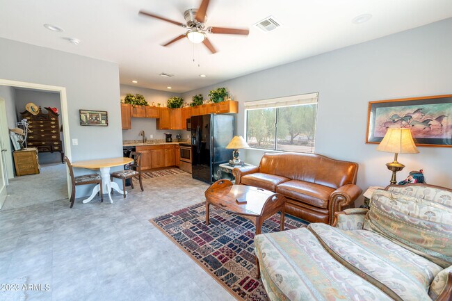 Foto del edificio - 33610 N Rifleman Rd