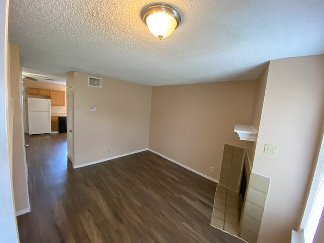 Living room - 10661 Starcrest Dr