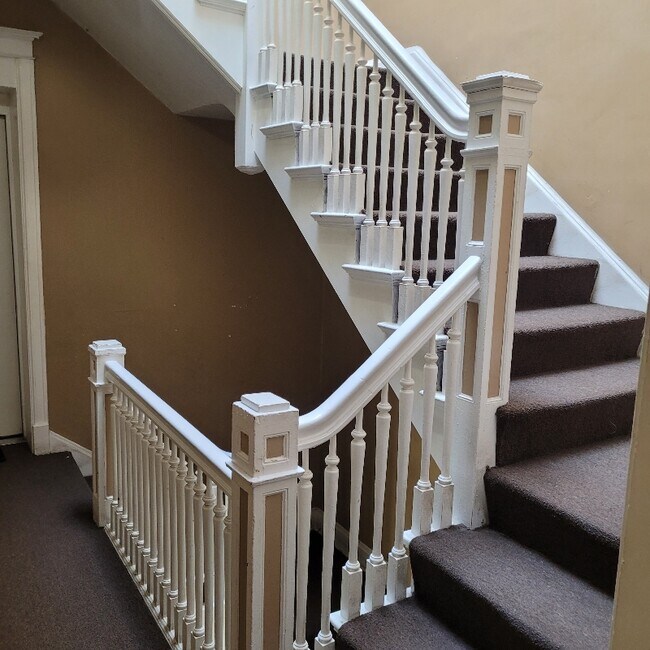 Photo - 4317 S Michigan Ave Apartment