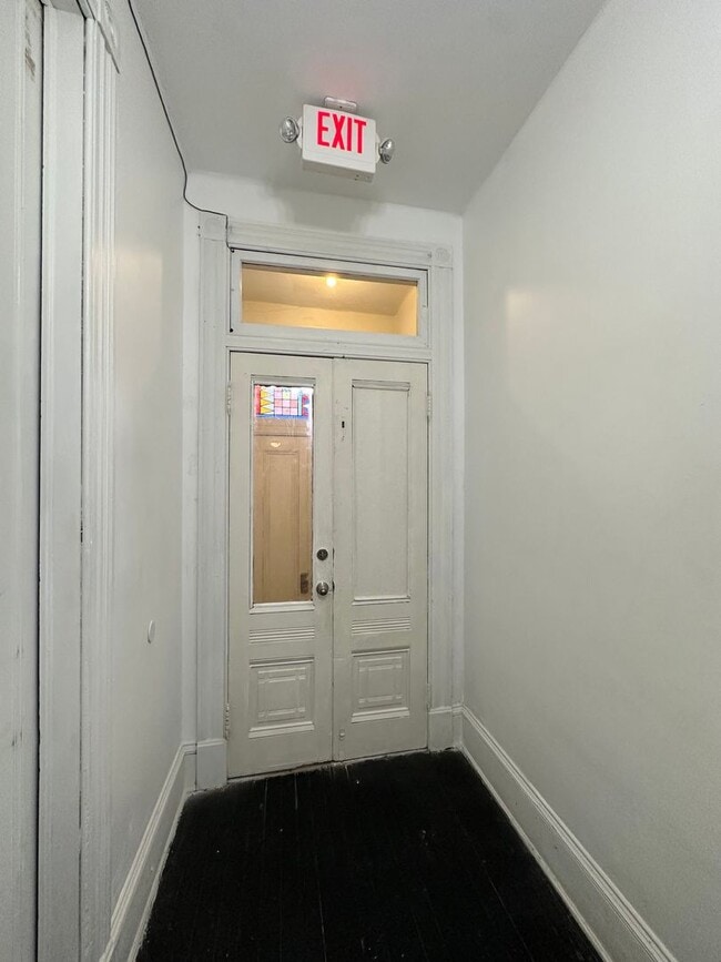 Building Photo - 2211 N Charles St