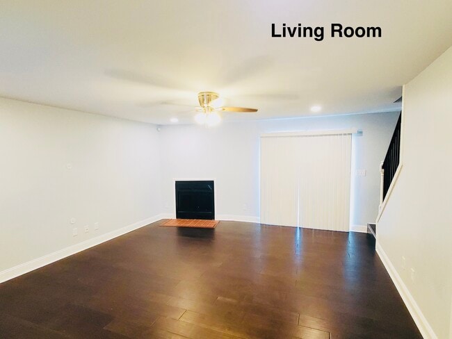 Living Room - 4315 Baylor St