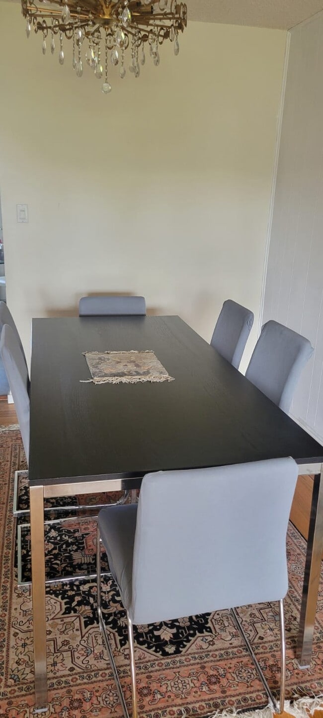 Dining room - 4461 Inman Av