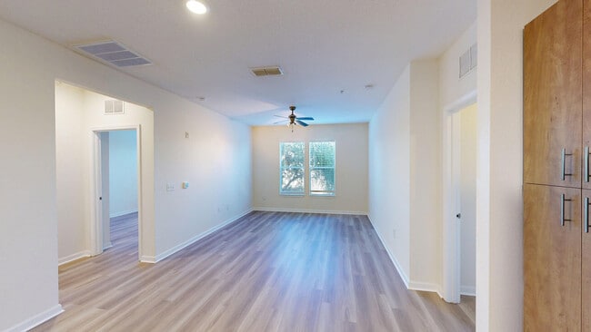 Interior Photo - The Vintage Lofts at West End