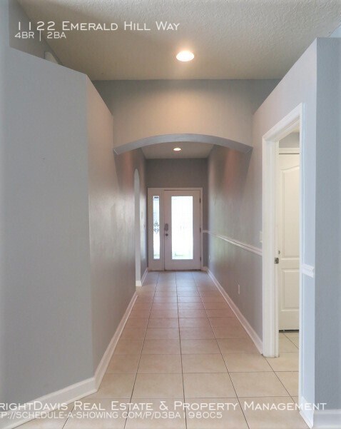 Building Photo - 1122 Emerald Hill Way