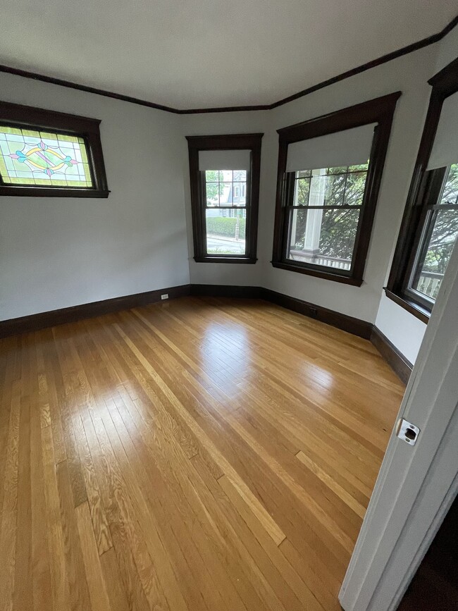 Building Photo - 86A Quincy St