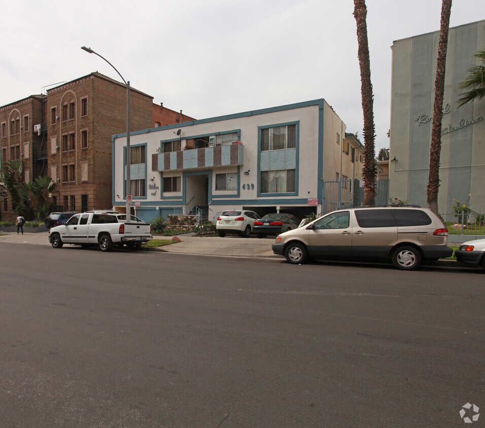 Foto del edificio - 439 S Catalina St