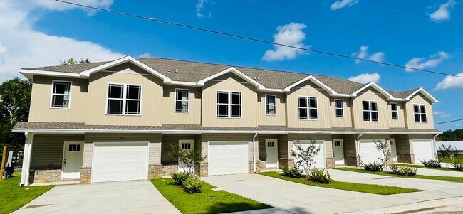 Foto del edificio - 804 Carlton St