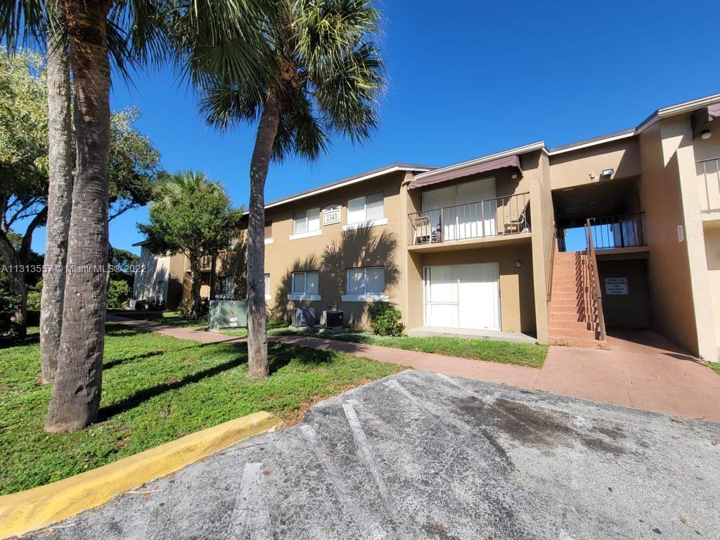 1141 Lake Victoria Dr Unit A, Royal Palm Beach, FL 33411 Condo for