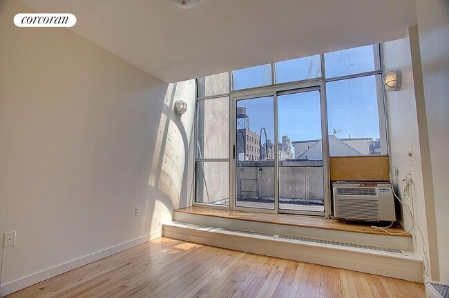 Building Photo - 423 Amsterdam Ave