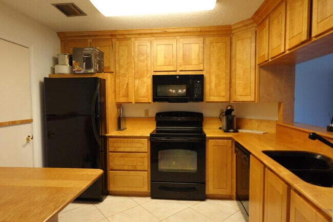 Foto del edificio - 2274 Discovery Cir W