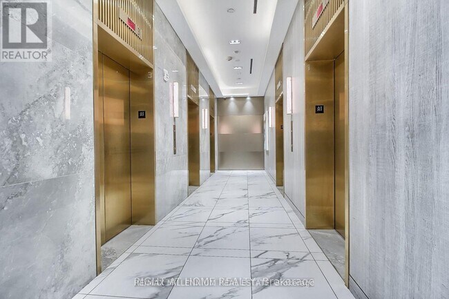 Photo du bâtiment - 950 Portage Pkwy