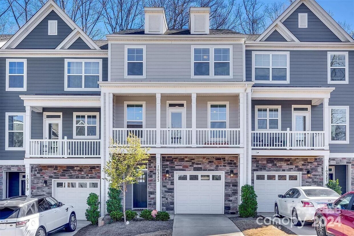 Foto principal - 10323 Glenmere Crk Cir