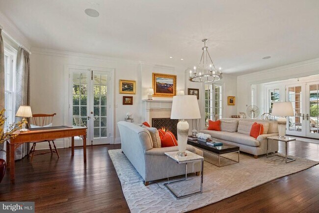 Foto del edificio - 1031 Pine Hill Rd