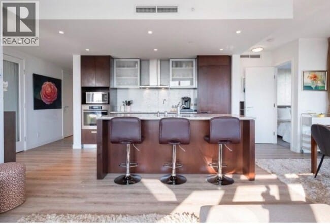 Photo du bâtiment - 1028 Barclay St