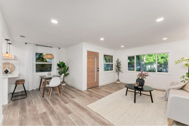 Foto del edificio - 5370 Moddison Ave
