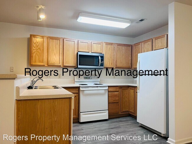 Foto del edificio - 3 br, 2 bath House - 2950 Trailwood Pines ...