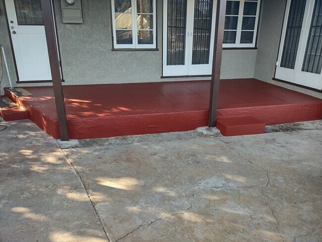 Foto del edificio - 4629 Sunnyside Dr