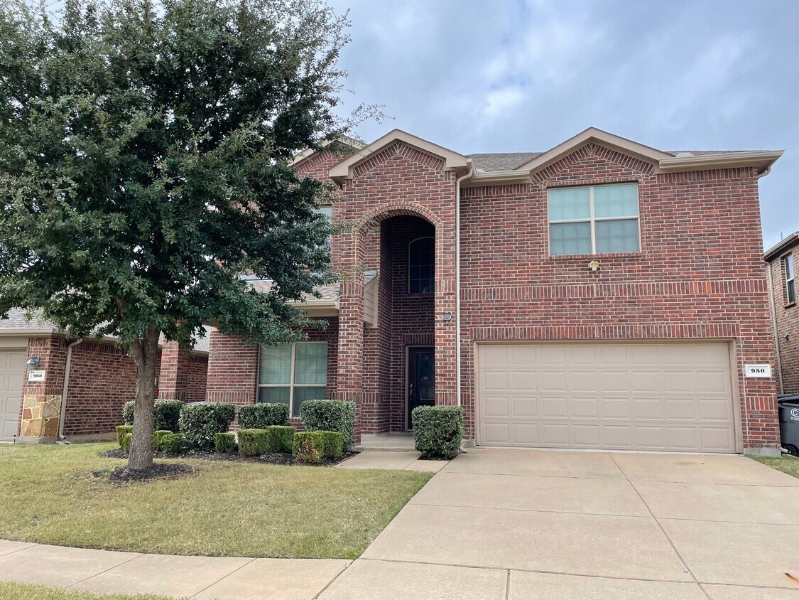 Primary Photo - Gorgeous 2-story 5-bedroom home!