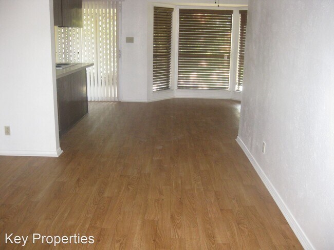 Foto del edificio - 2 br, 1.5 bath House - 1003 Poplar Street