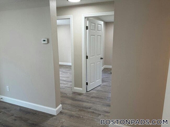 Building Photo - 19 Kenmar Dr