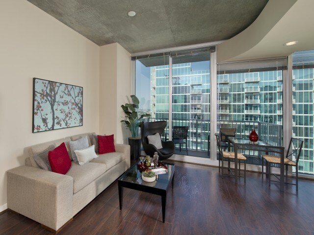 Building Photo - Your Sanctuary Awaits: One Bedroom Apartme...