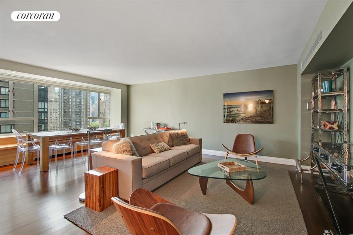 Foto principal - 200 E 66th St
