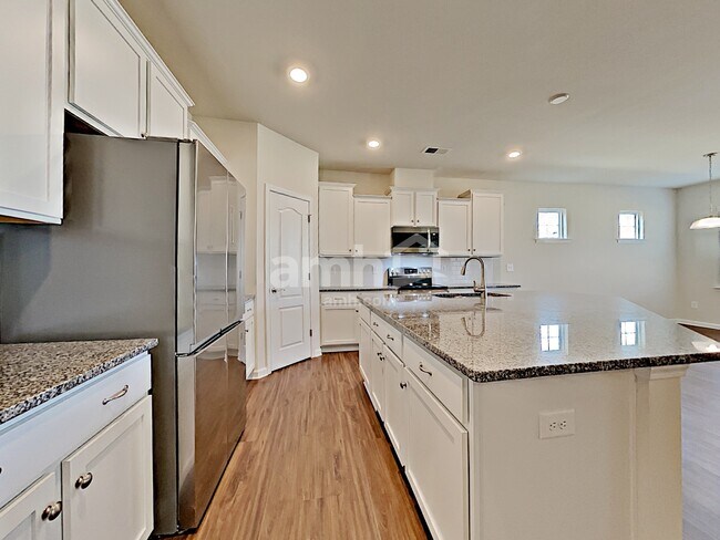Building Photo - 14334 Hugh Dixon Way
