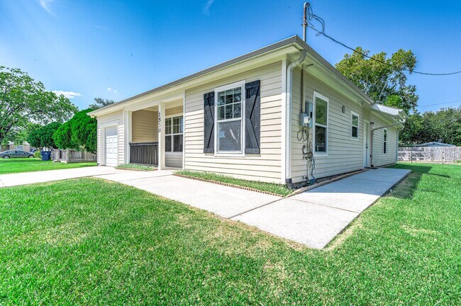 Foto del edificio - 1530 1st Ave N