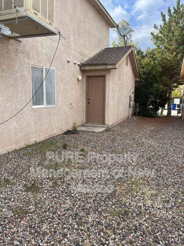 Building Photo - 10324 Calle Hermosa Pl NW