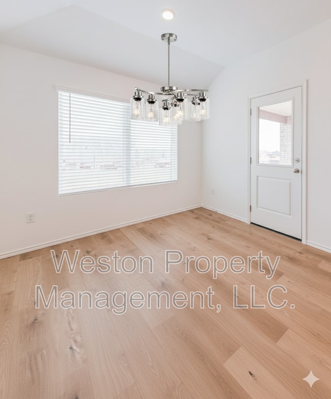 Foto del edificio - 5901 Bradford Pear Ln