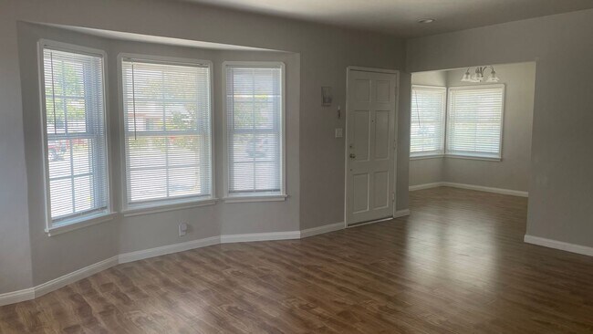 Foto del edificio - 2316 Peyton Ave