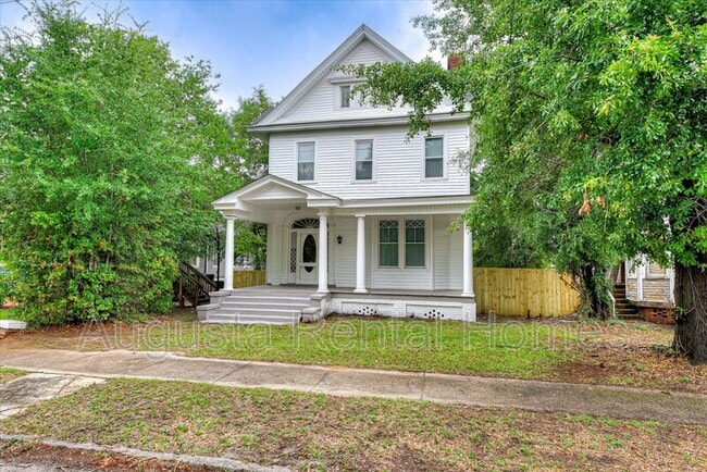 Building Photo - 2349 Wrightsboro Rd