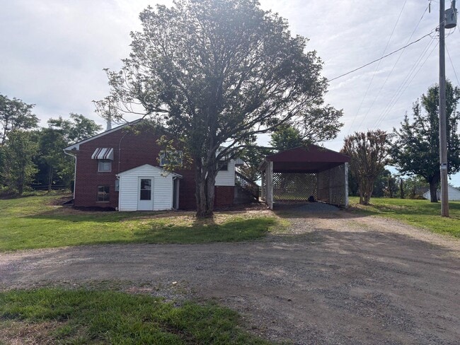 Building Photo - 5268 Old Barboursville Rd