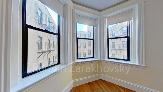 Foto del edificio - 1152 Commonwealth Ave