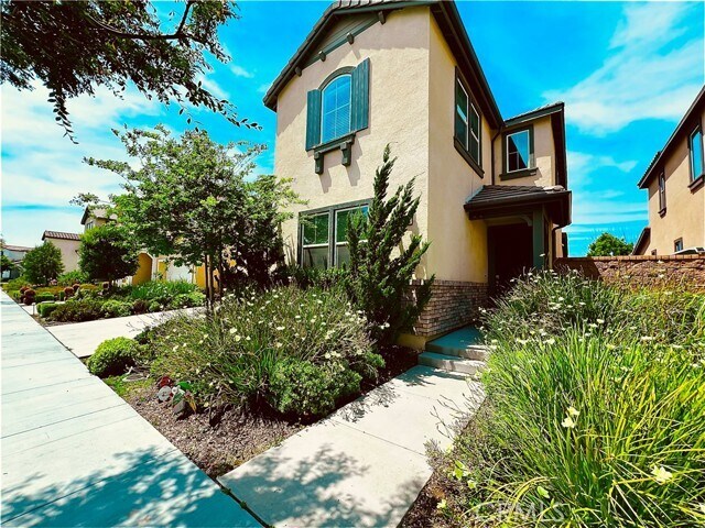 Building Photo - 2961 E Silver Sky Dr
