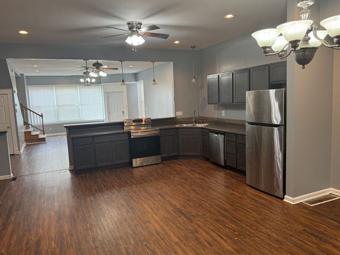 Foto principal - 7200 Virginia Ave