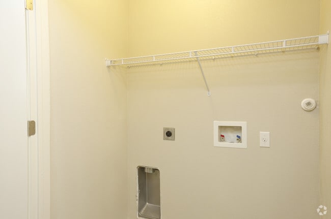 1 Bedroom 1 Bath Laundry Hook-Ups - Harris Branch Seniors
