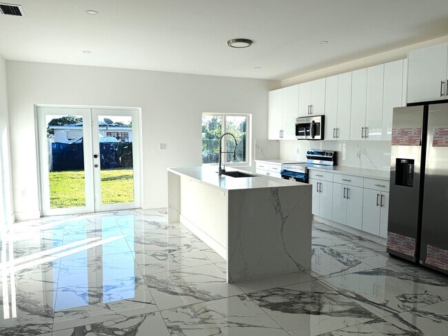 Foto del edificio - 11870 SW 220th St