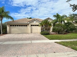 Building Photo - 3544 Somerset Cir