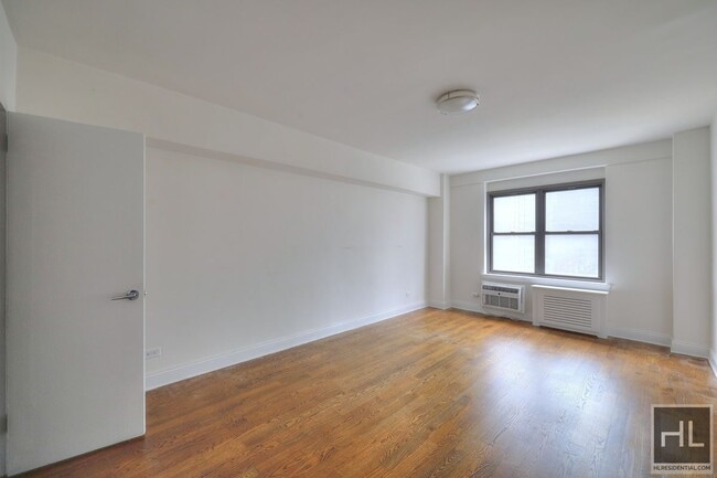 Building Photo - EAST 57 STREET