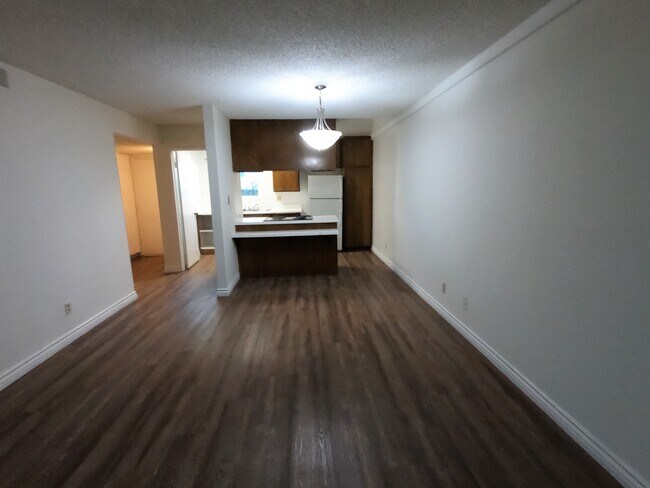 Foto del edificio - 809 Brent Ave