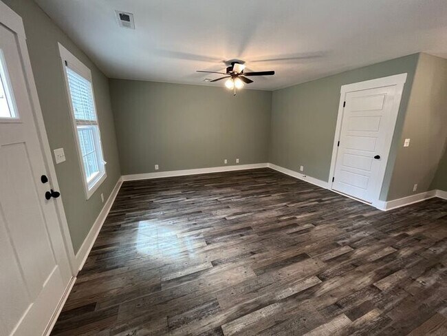 Foto del edificio - New Construction 3 BR, 2.5 BA, 1 Car Garage!